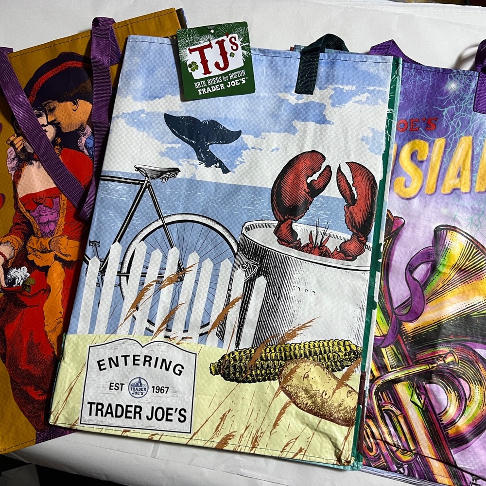 9 NWT Trader Joe's Regional Shopping Gift bags/Totes “Reduced to Sale” Requests? - Picture 5 of 16